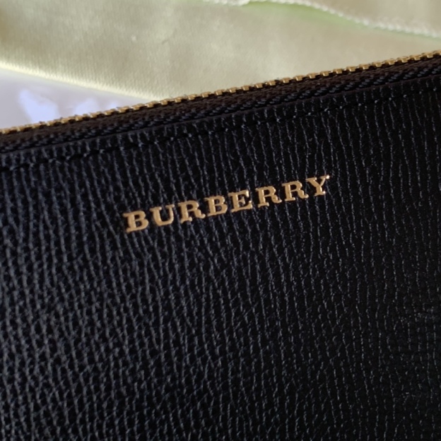 バーバリー「Burberry」Houseチェック & 粒革 ジップ ウォレット