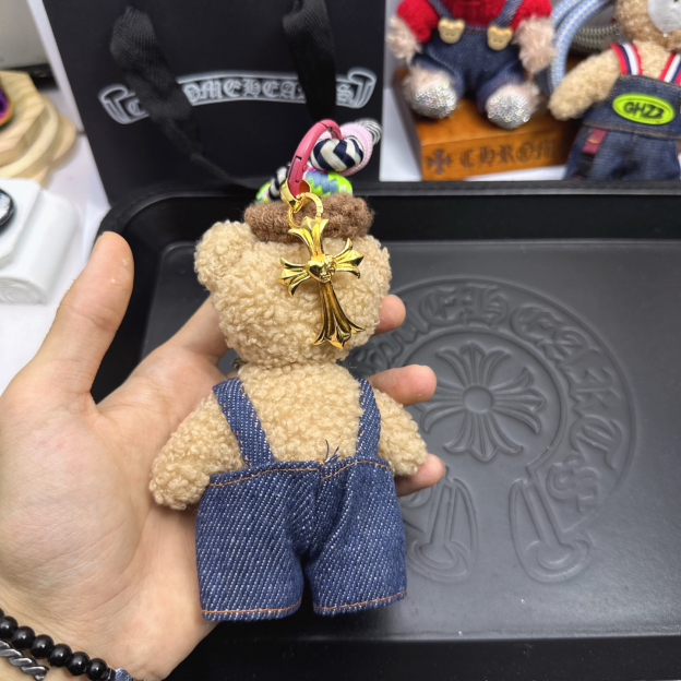 クロムハーツ「Chrome Hearts」バッグチャーム - すべてのトレンドバッグに合わせて、クールでキュートなスタイルを