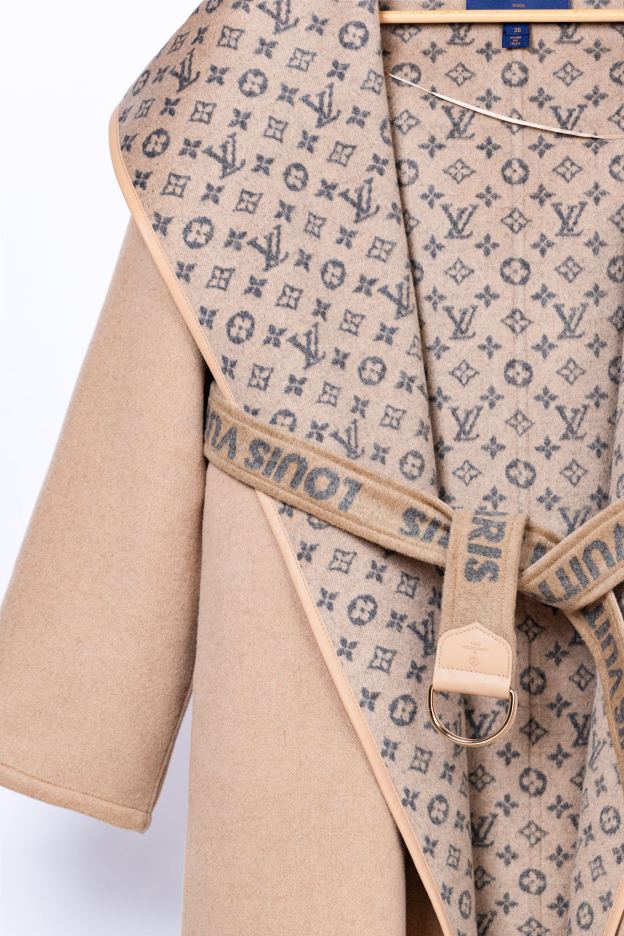 ルイ・ヴィトン「Louis Vuitton」秋冬 レディース ワップルフードロングコート