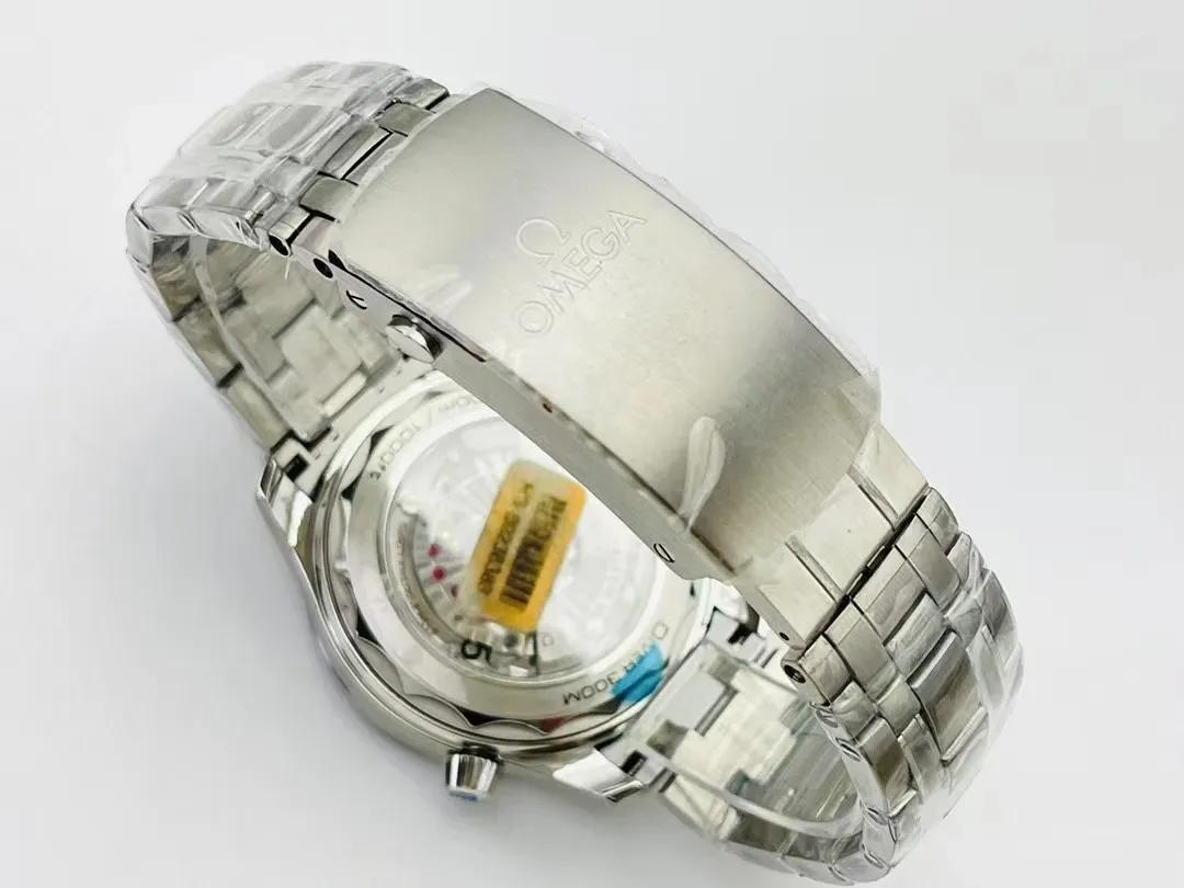 オメガ「Omega」シーマスターダイバー300M共軸マスタークロノメーター42MM