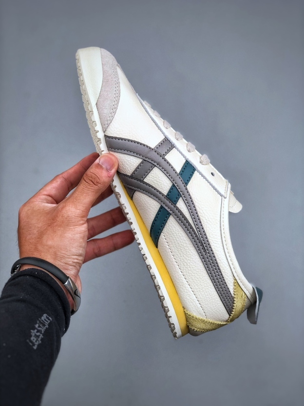 オニツカタイガー「Onitsuka Tiger」MEXICO 66 スリッポン スニーカー