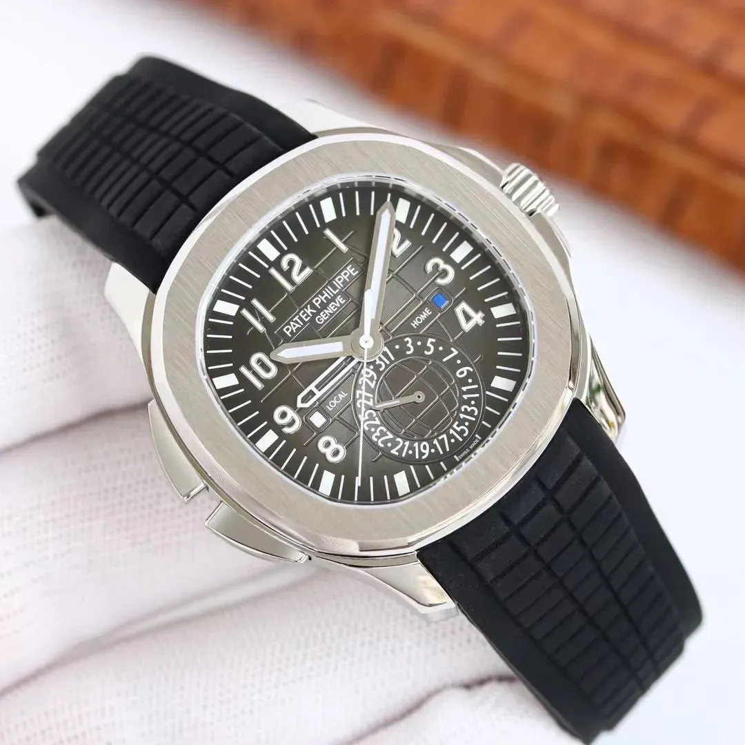パテック フィリップ「Patek Philippe」Aquanaut Travel Time  クロノグラフ腕時計40MM