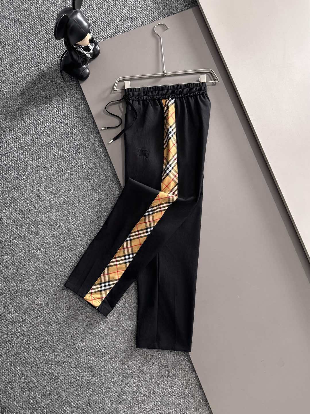 バーバリー「Burberry」秋冬 メンズカジュアルスポーツセット