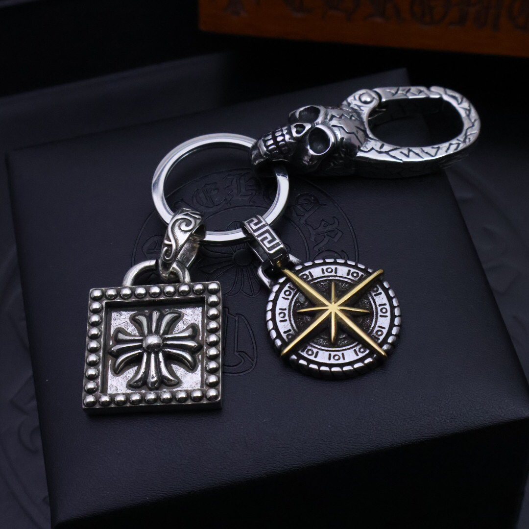 クロムハーツ「Chrome Hearts」キーホルダー＆バッグチャーム - トレンドシンボル