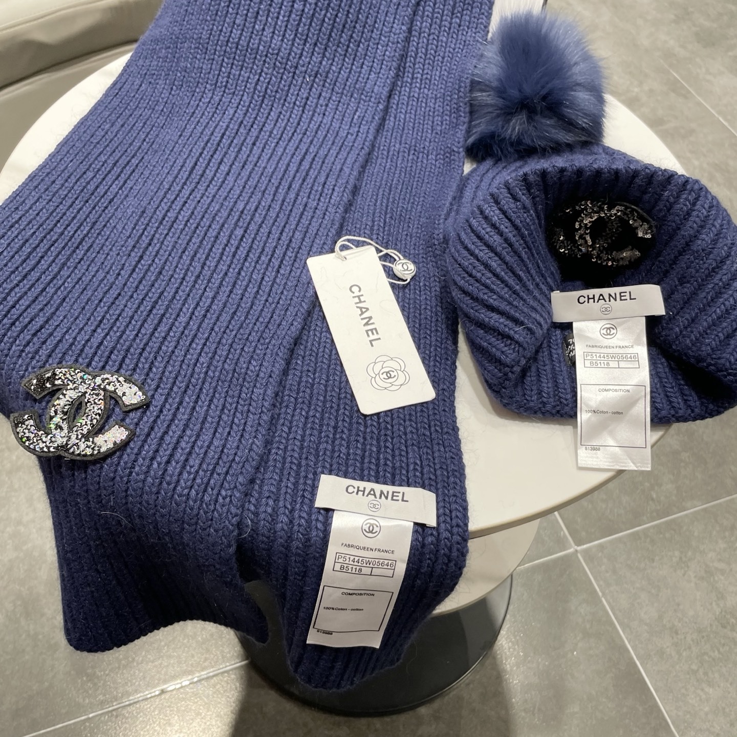 【定番人気】シャネル 秋冬 防寒アクセサリー マフラー＆ハットセット