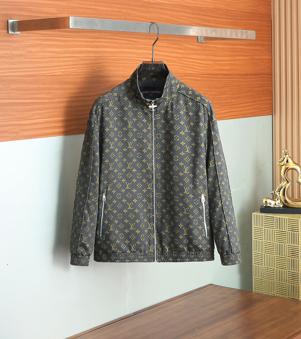 ルイ・ヴィトン「Louis Vuitton」秋冬コレクション クイルテッド ジャケット