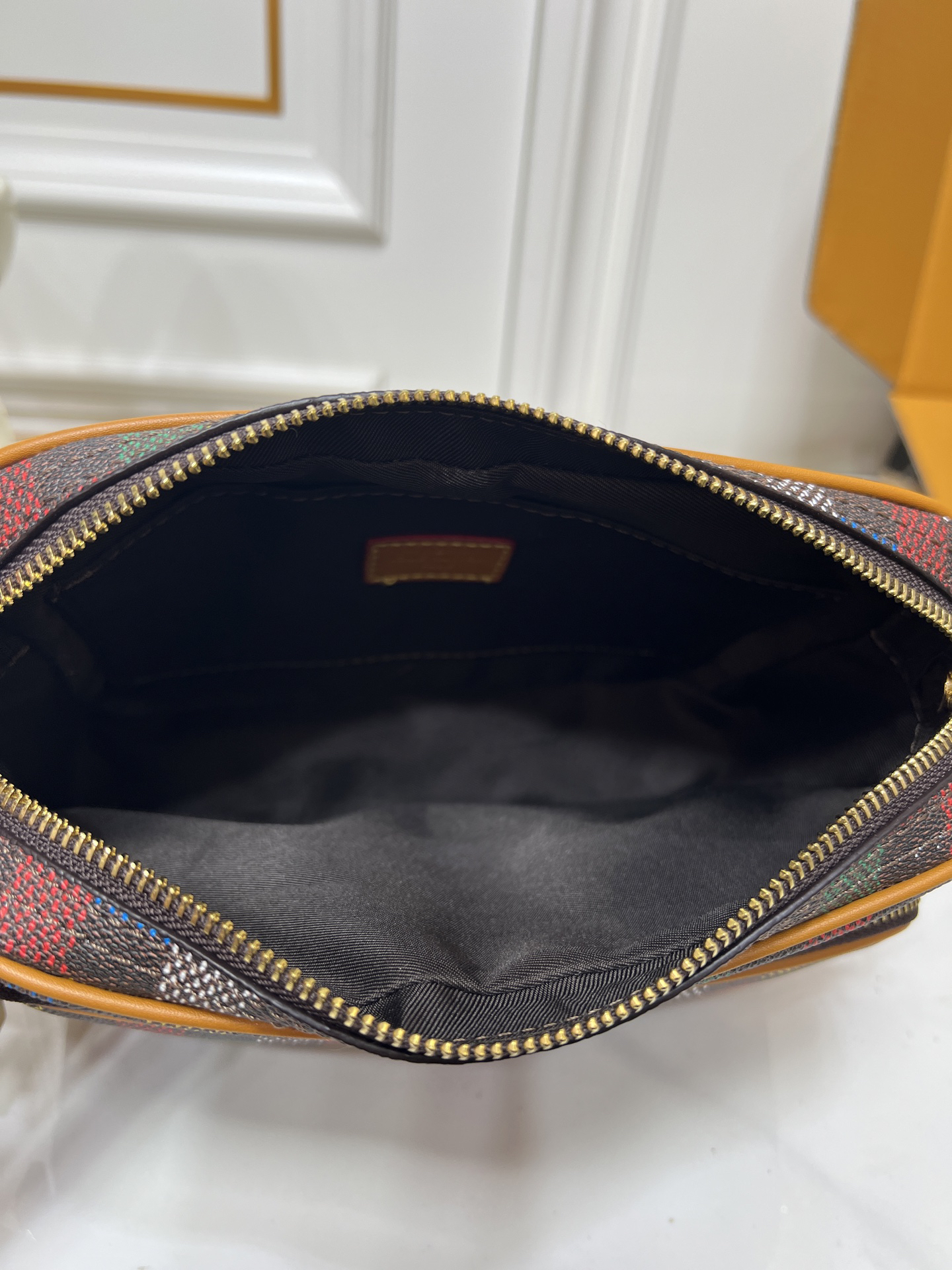 ルイ・ヴィトン「Louis Vuitton」Nil メッセンジャーバッグ