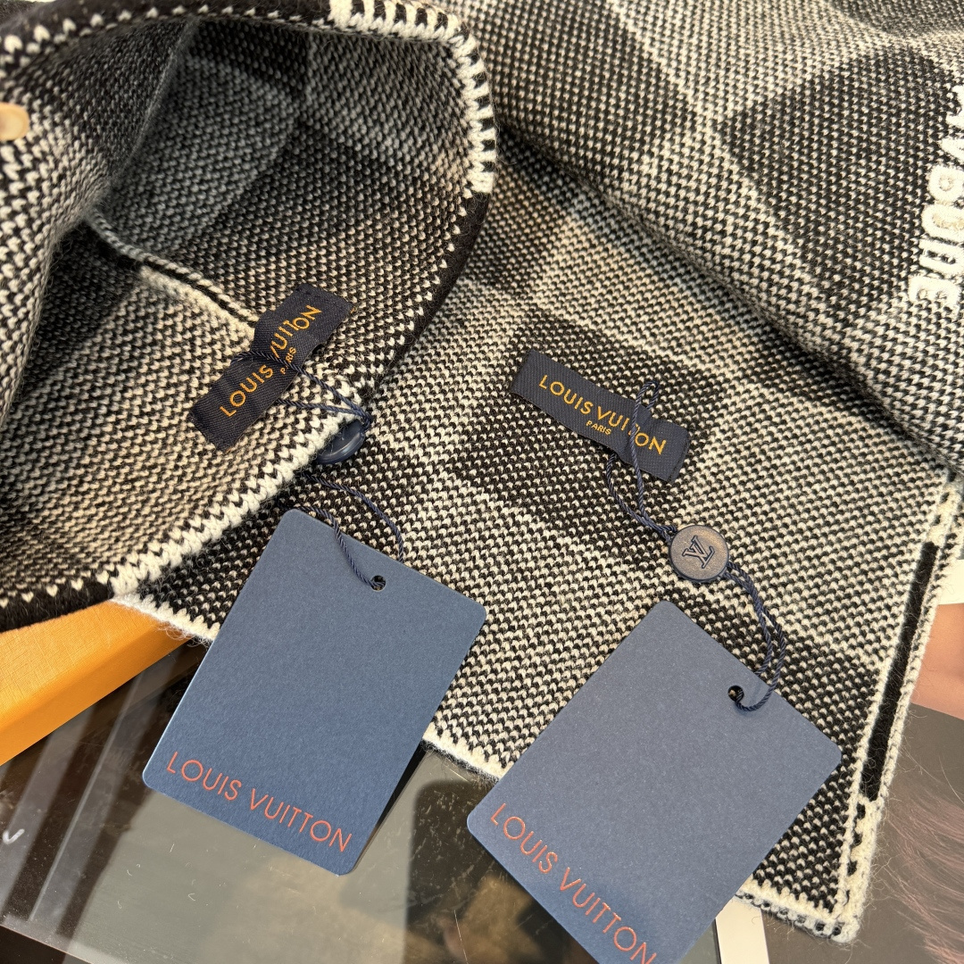 【希少逸品】ルイ・ヴィトン 秋冬 防寒アクセサリー マフラー＆ハットセット
