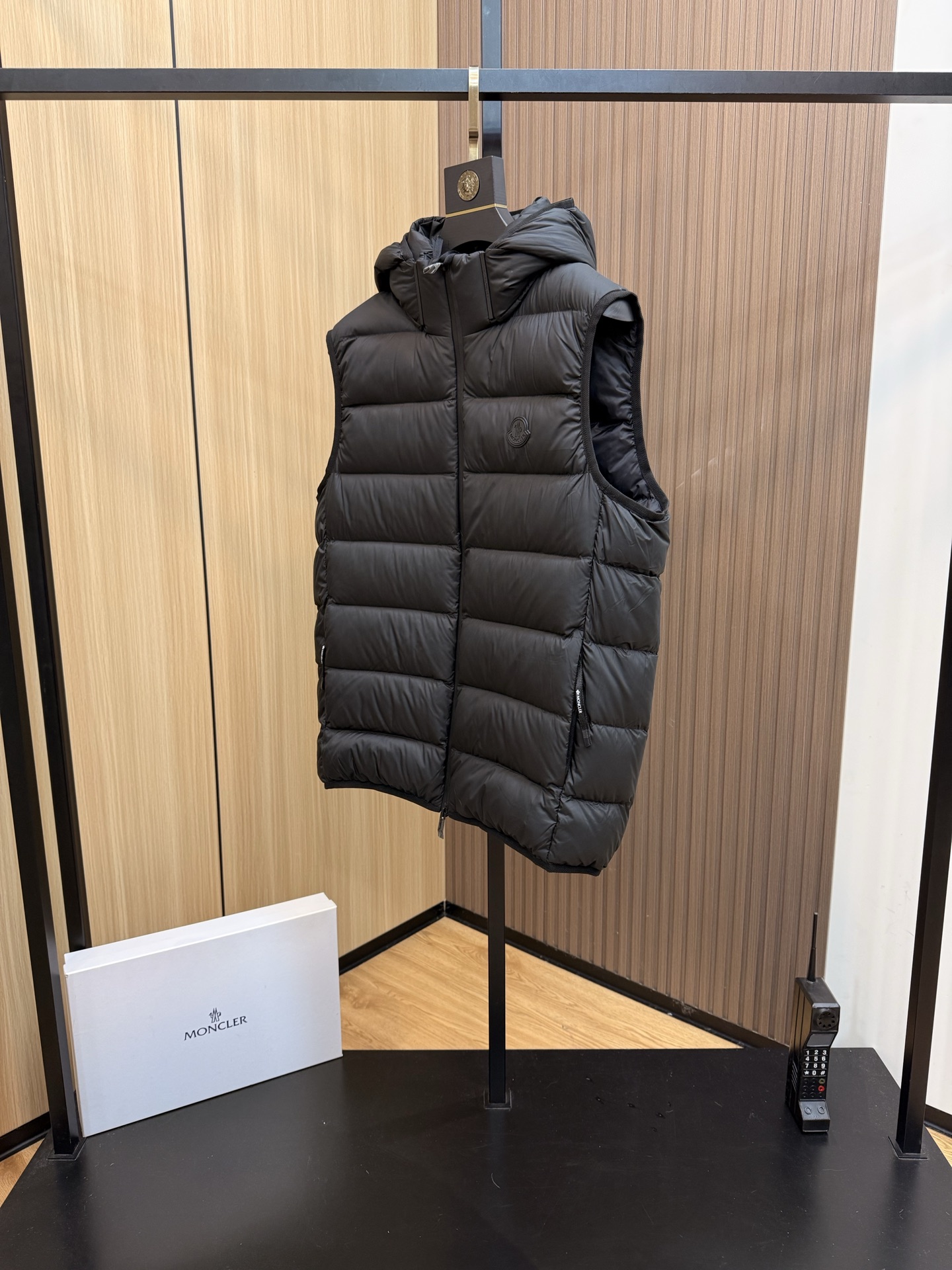 モンクレール 秋冬 メンズ ファッションダウンベスト