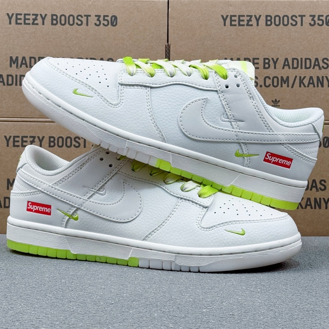 「コラボモデル」Supreme x Nike SB Dunk Low ホワイトグリーン スニーカー