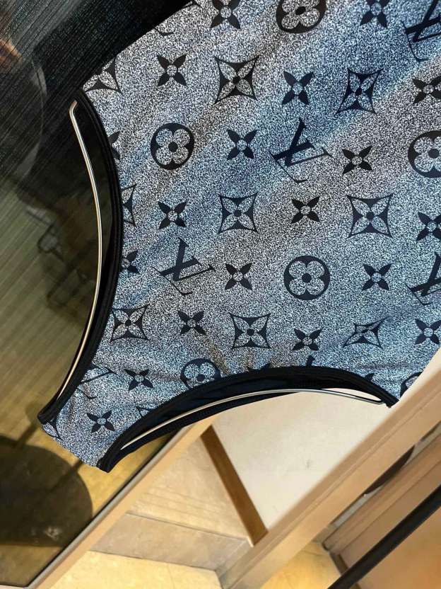 ルイ・ヴィトン「Louis Vuitton」ワンピース水着「2025夏季限定・人気プレミアムスイム登場！」