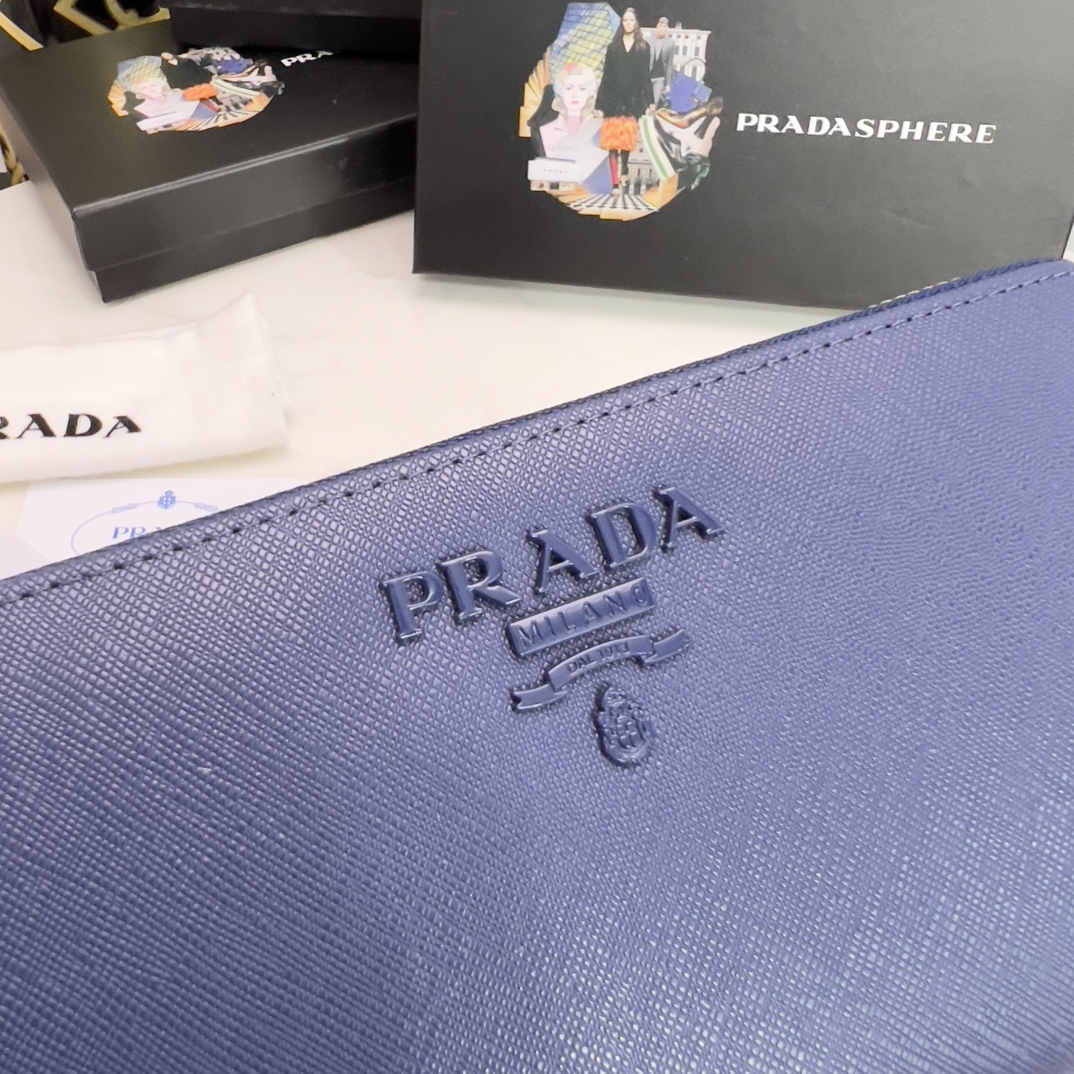 プラダ「PRADA」サフィアーノレザー 財布
