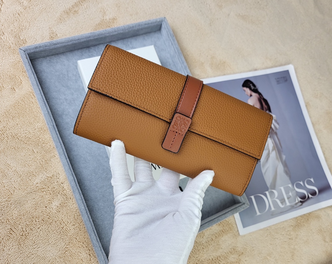 ロエベ「LOEWE」アナグラム コンティネンタル ウォレット 6色