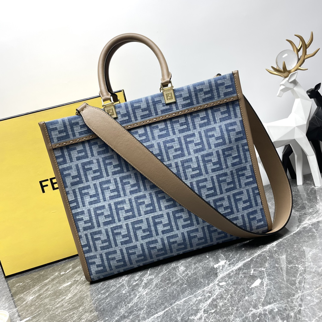 フェンディ「Fendi」Sunshine ミディアム レザー トートバッグ