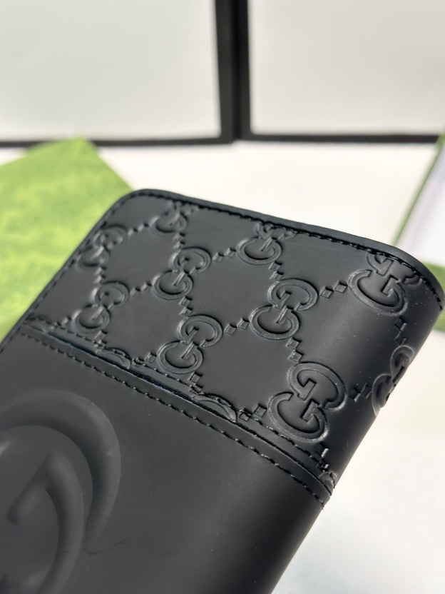 グッチ「Gucci」シグネチャー レザー ウェブ ジップアラウンドウォレット