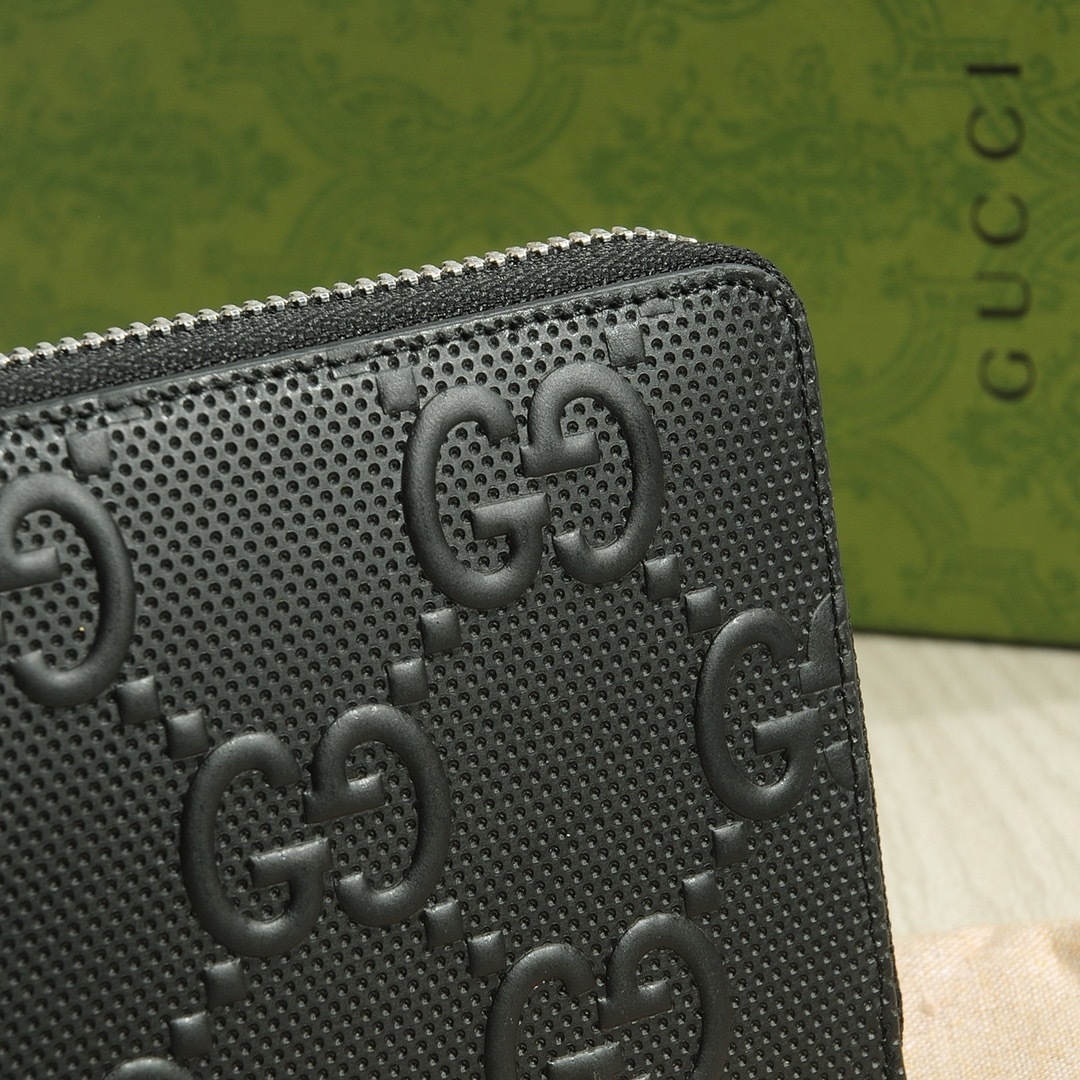 グッチ「Gucci」シグネチャー レザー ウェブ ジップアラウンドウォレット