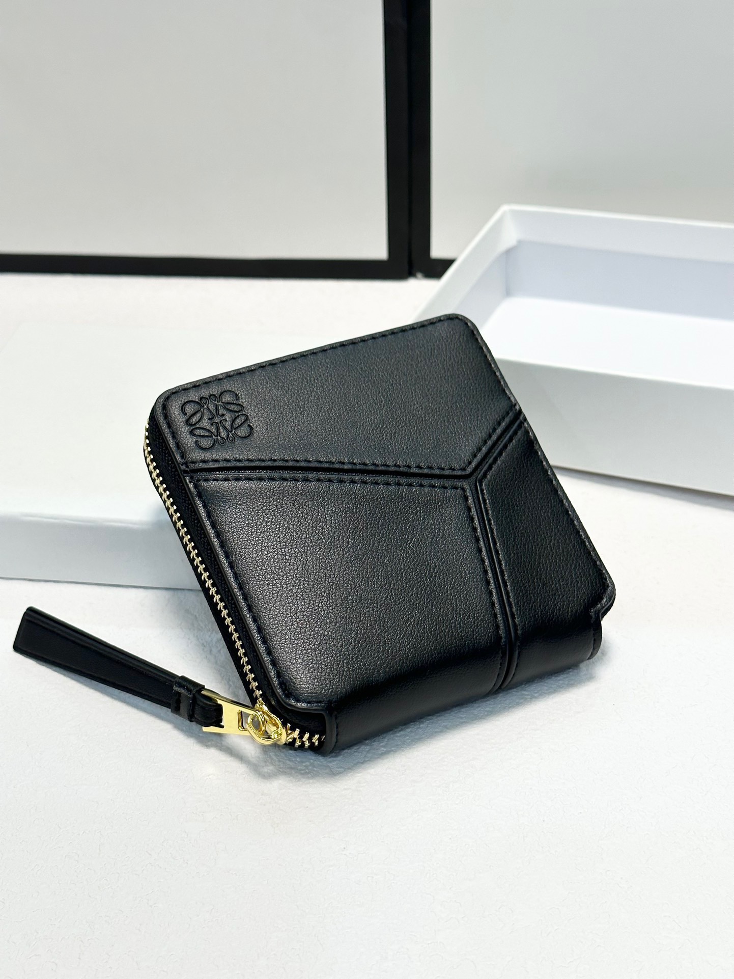 ロエベ「LOEWE」アナグラム コンティネンタル ウォレット 4色