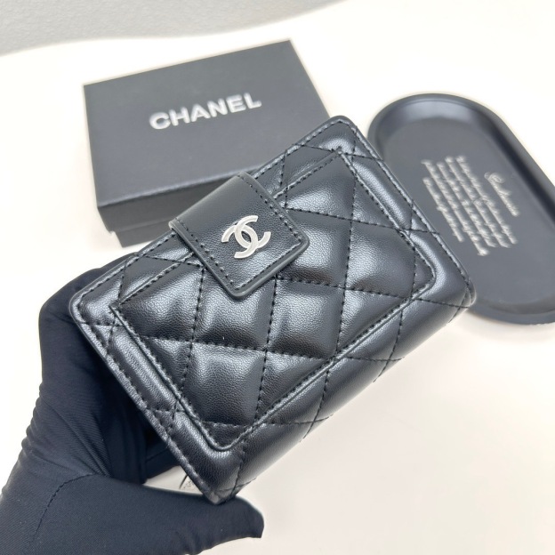 シャネル「Chanel」財布 多機能な小さな財布！