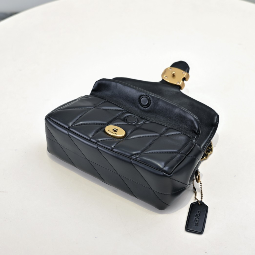 コーチ「Coach」 Quilting Tabby 20/26 シリーズ レディース ショルダーバッグ