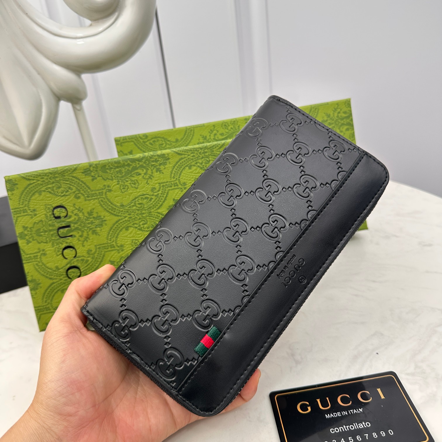グッチ「Gucci」シグネチャー レザー ウェブ ジップアラウンドウォレット