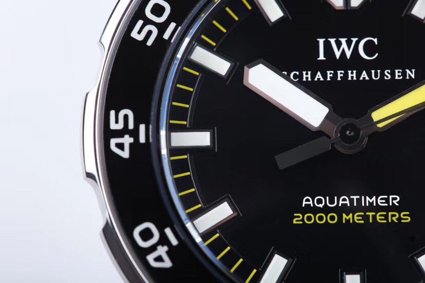 アイ・ダブリュー・シー「IWC」 アクアタイマー 44mm ダイバーズウォッチ