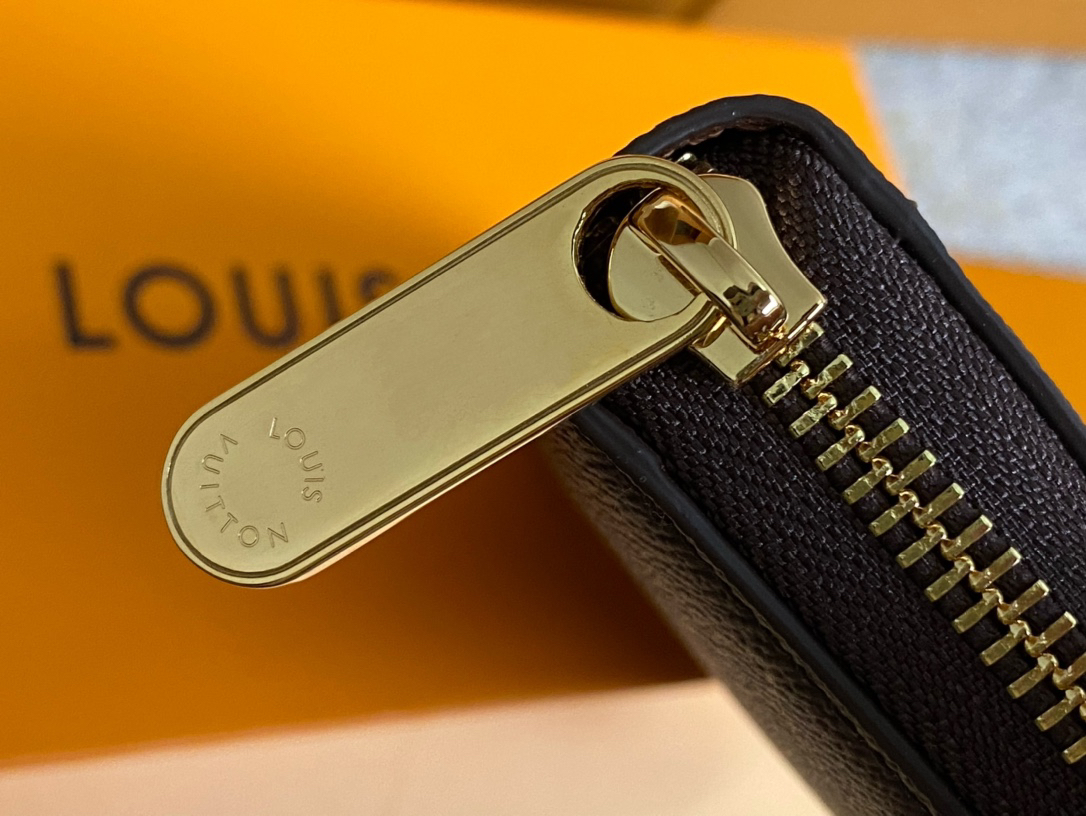 【LOUIS VUITTON】ジッピーウォレット　オーガナイザー LOUIS VUITTON ルイヴィトン 財布 新作 メンズ 新品 ルイビトン