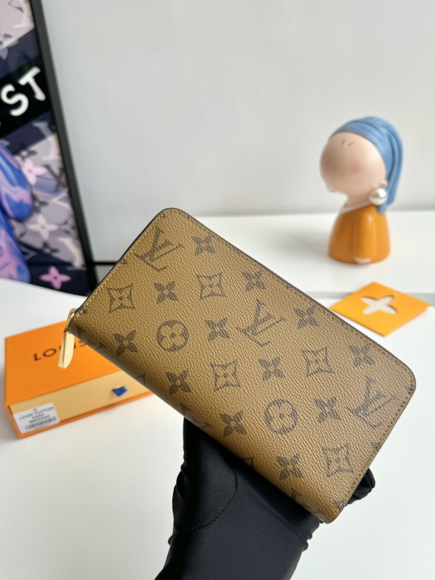 ルイ・ヴィトン「Louis Vuitton」ジッピー・ウォレット – ISETAN