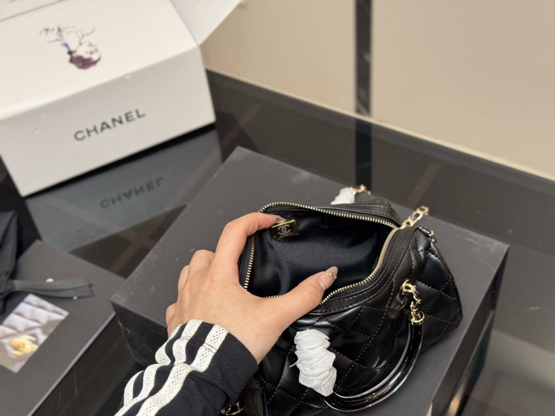 シャネル「Chanel」‌25P ボウリングバッグ