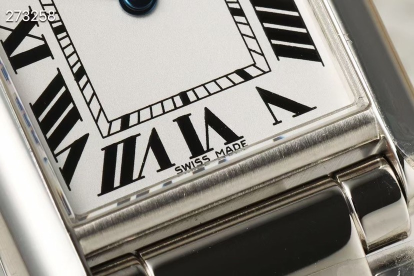 カルティエ［Cartier］タンク マスト ソーラービート ウォッチ 29.5mm x 22mm