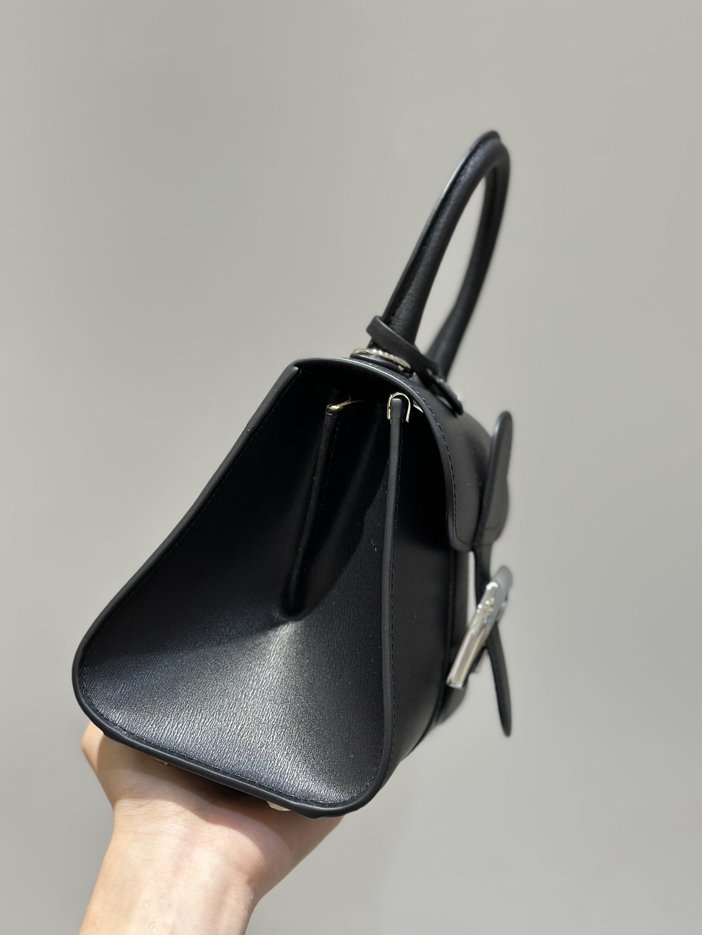 デルヴォー「Delvaux」クラシックハンドバッグ