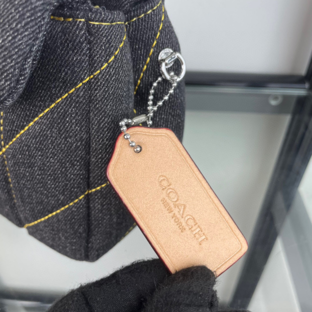 コーチ「Coach」Tabby 20 菱格纹绗缝 デニム チェーンショルダーバッグ