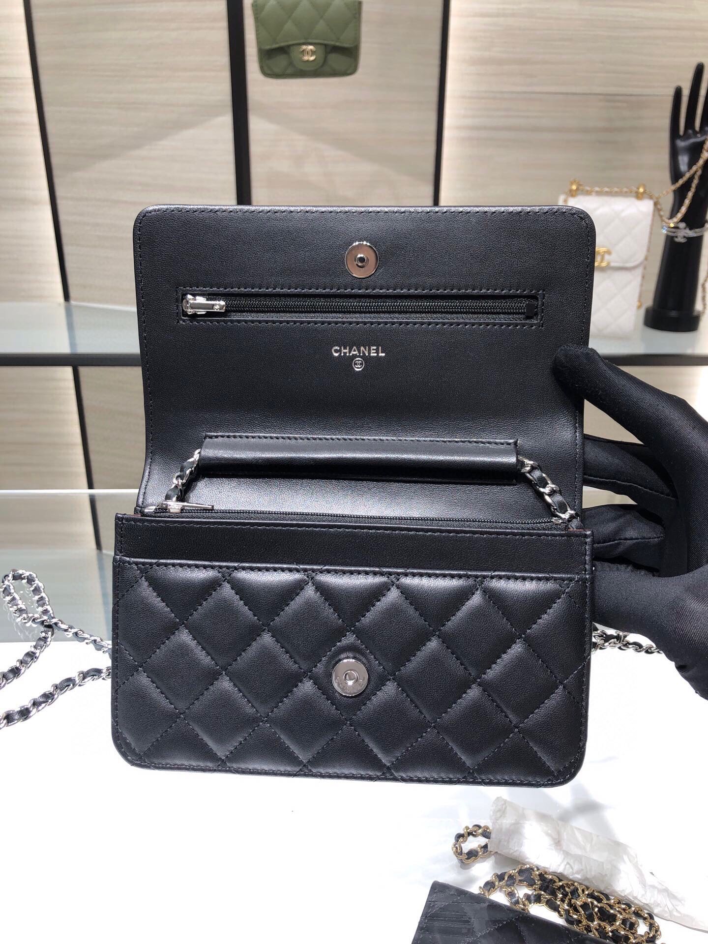 シャネル「Chanel」 ウォレット オン チェーン