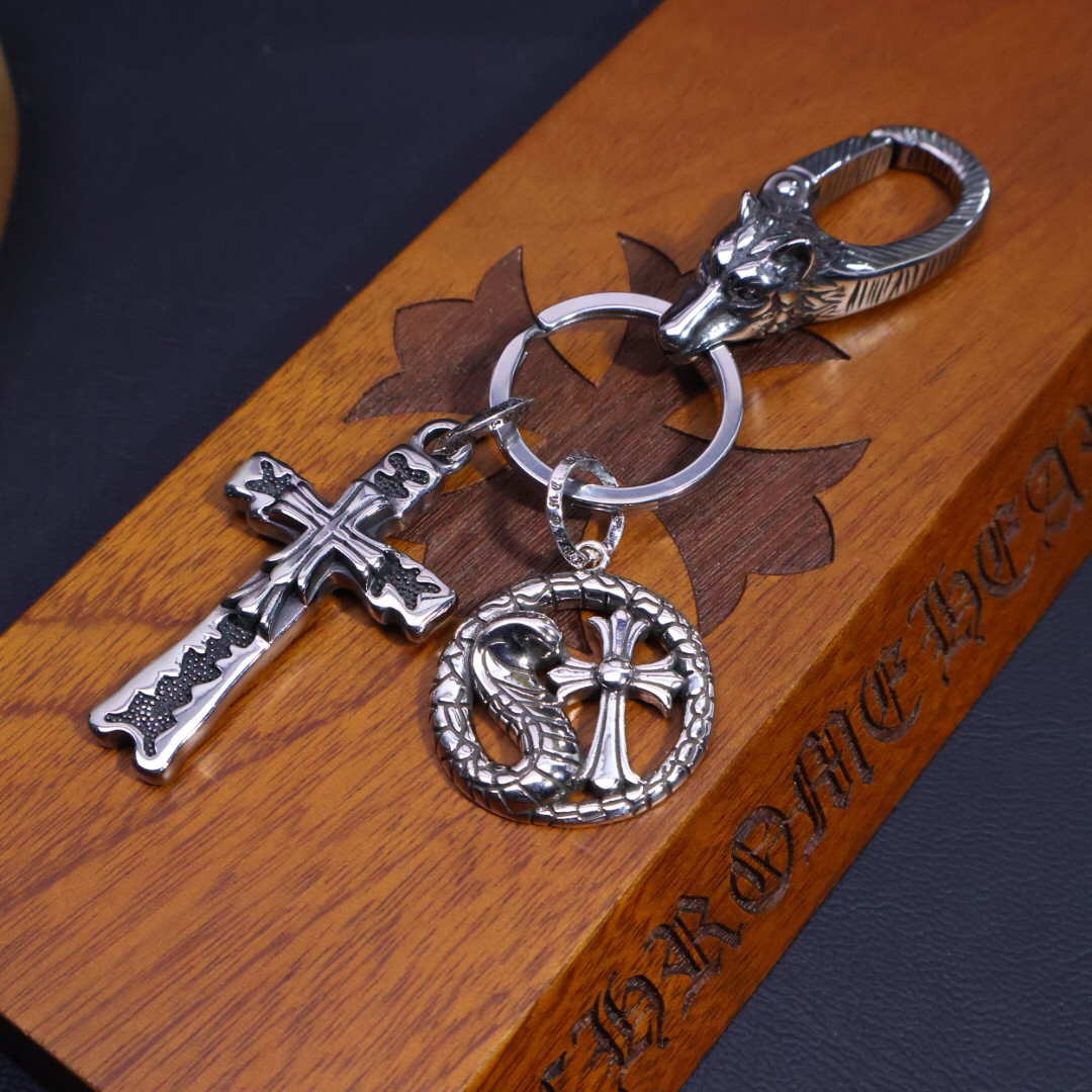 クロムハーツ「Chrome Hearts」キーホルダー＆バッグチャーム - トレンドシンボル