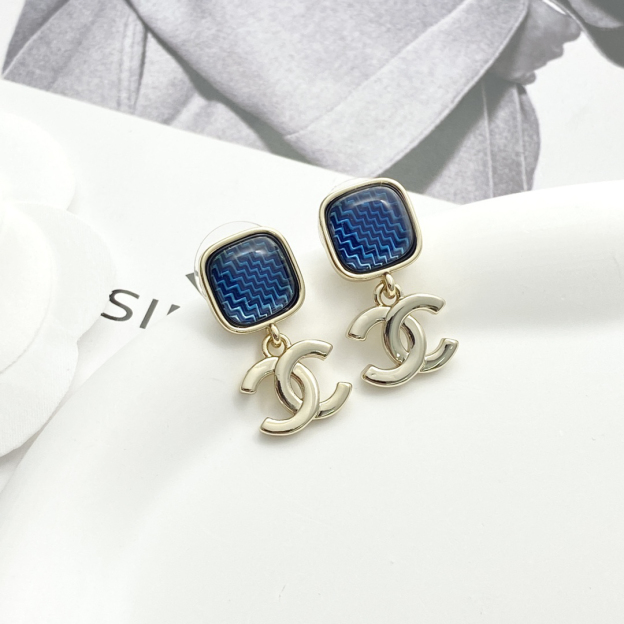 シャネル「Chanel」デニム キューブ ピアス