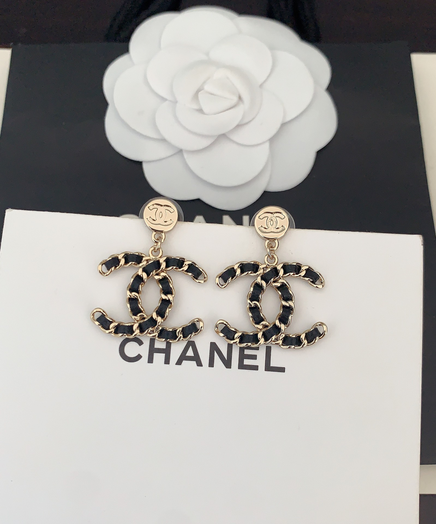 シャネル「Chanel」 レザーCC ピアス