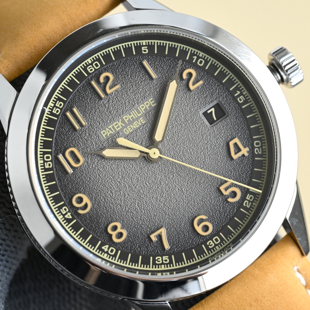 パテックフィリップ［Patek Philippe］カラトラバ ホワイトゴールド 40MM 2色