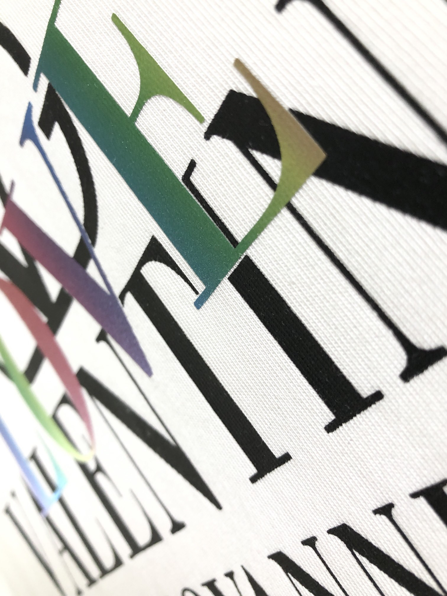 ヴァレンティノ「Valentino」2025最新プリント半袖