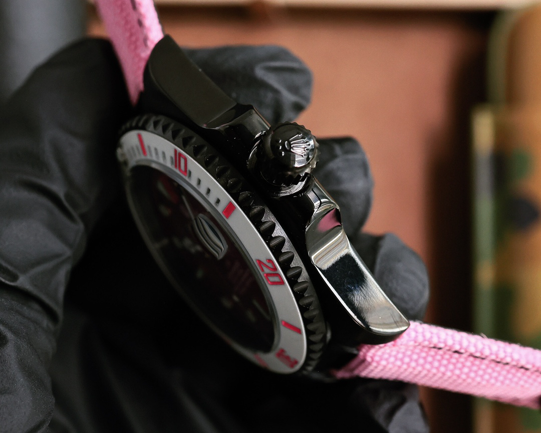 ロレックス［Rolex］DIW サブマリーナー パラキート 40MM 2色