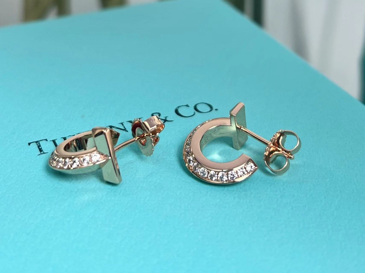 ティファニー「Tiffany & Co.」Setting シングルダイヤモンドスタッドピアス