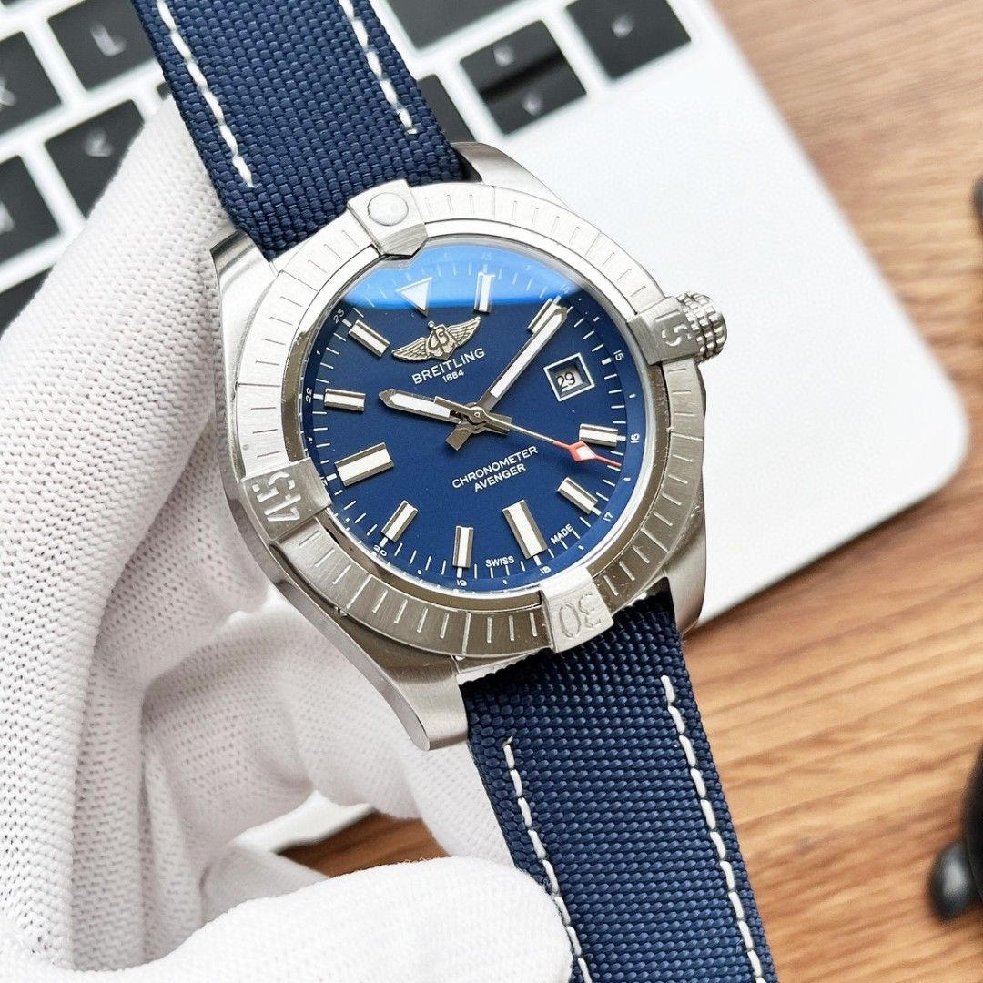 ブライトリング［Breitling］アベンジャー オートマティック43mm 腕時計