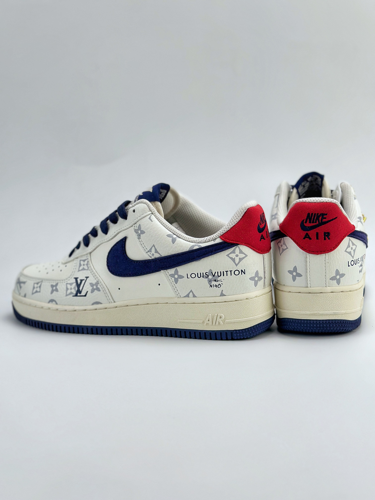 「コラボモデル」Louis Vuitton x Nike Air Force 1 Low スニーカー