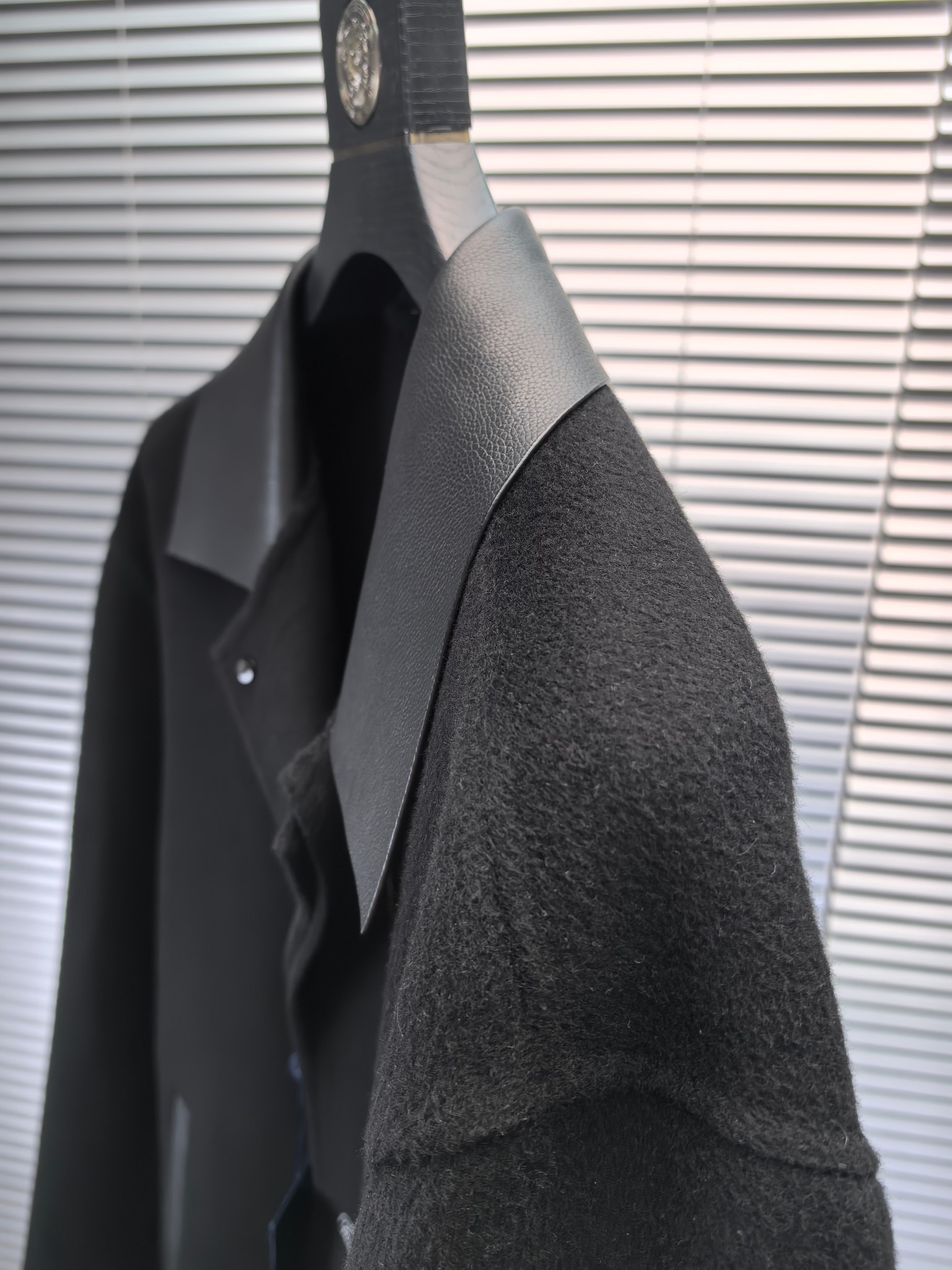 ルイ・ヴィトン「Louis Vuitton」オータムウィンター ミッドニーレングスコート