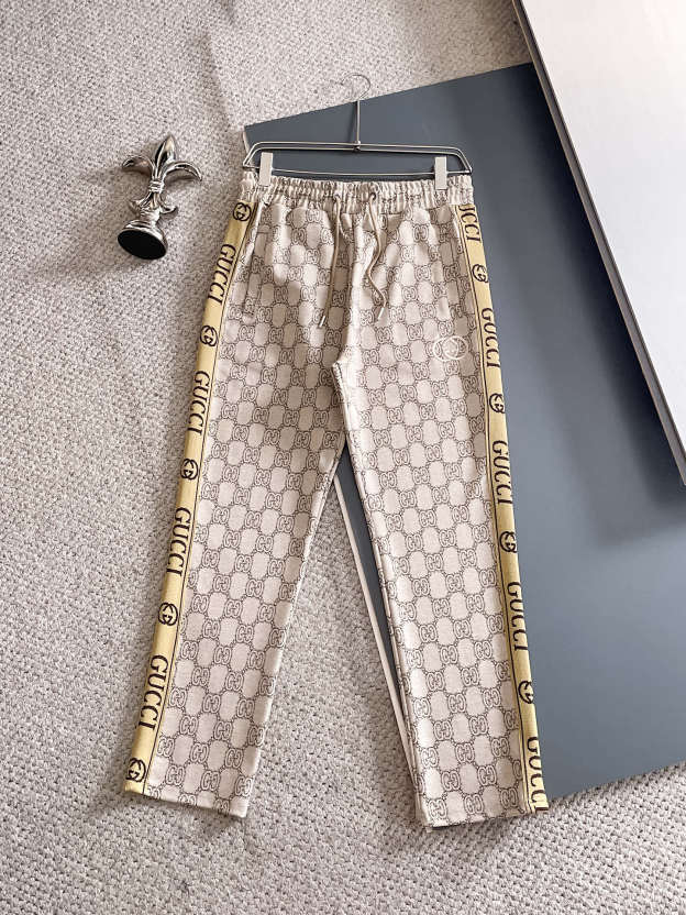 グッチ「Gucci」秋冬 メンズ カジュアルスポーツセット