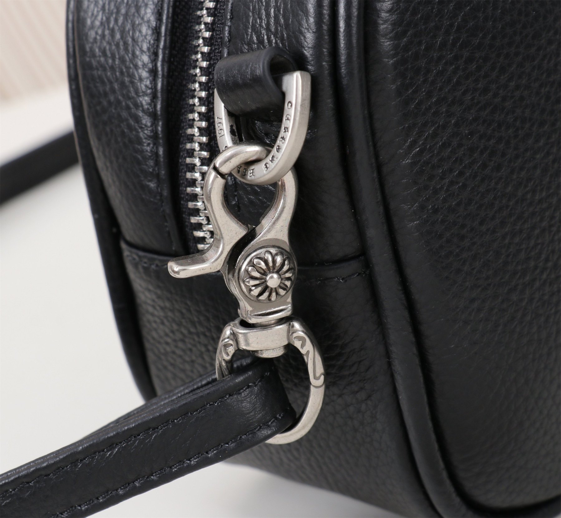 クロムハーツ「Chrome Hearts」ミニハンドバッグ