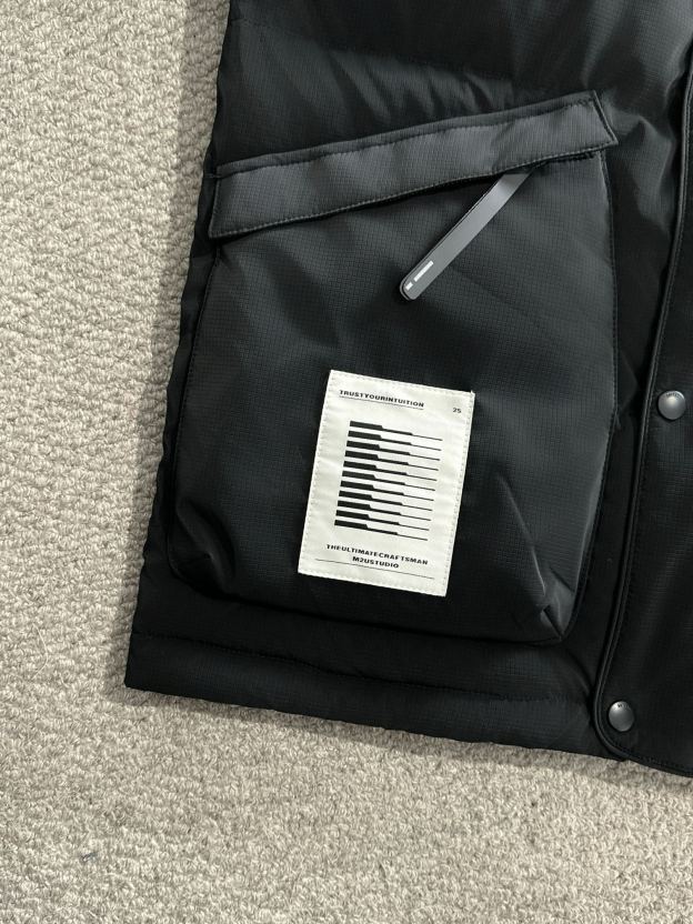 バレンシアガ「Balenciaga」‌2024秋冬最新ダウンジャケット