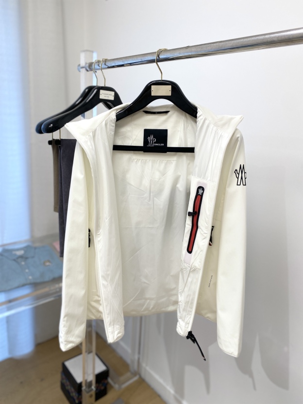 モンクレール「Moncler」2025年春季新作 ジャケット