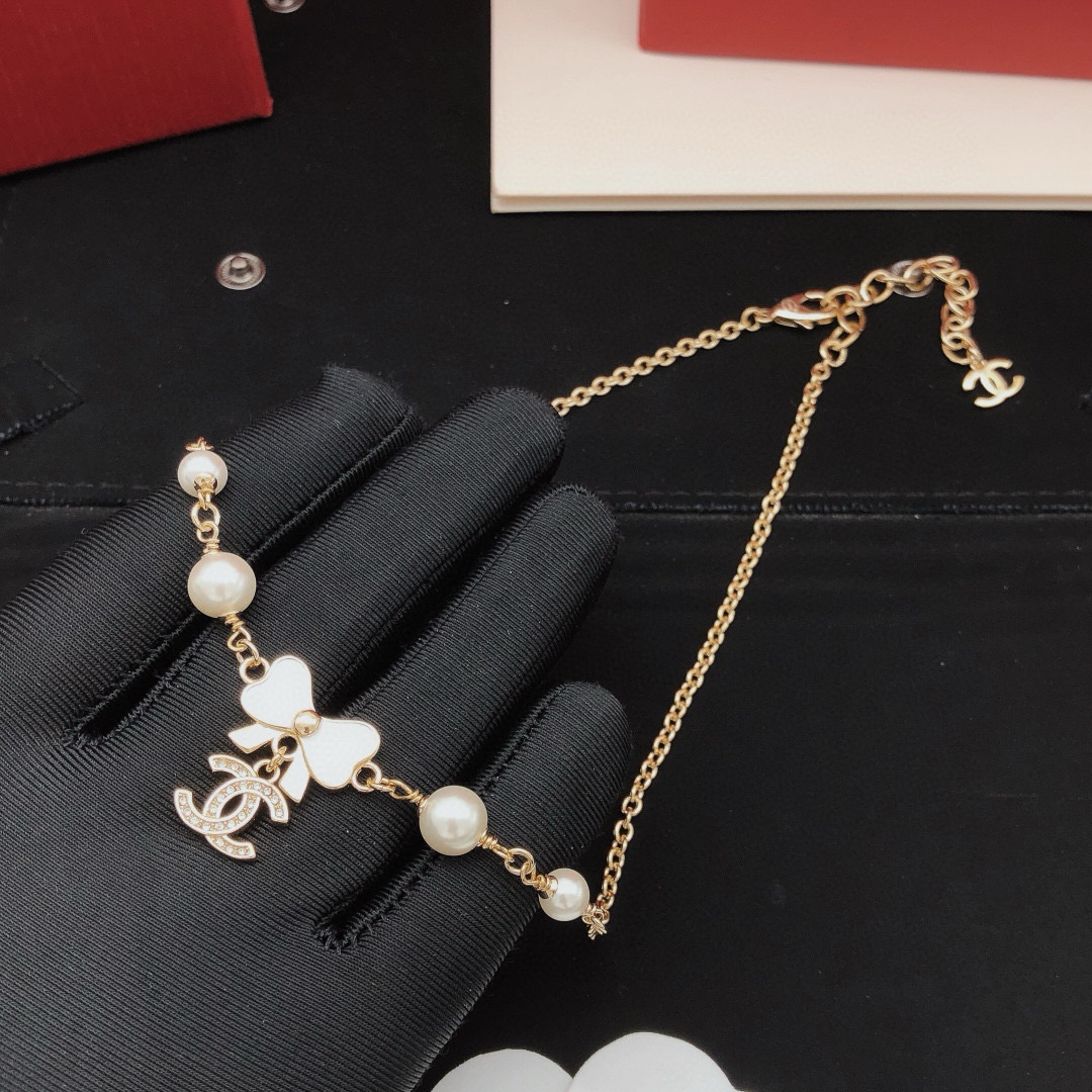 シャネル「Chanel」最新のリボンネックレスです42cm