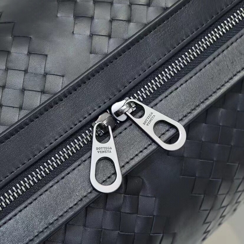 ボッテガ・ヴェネタ「Bottega Veneta」Intrecciato トラベルトートバッグ