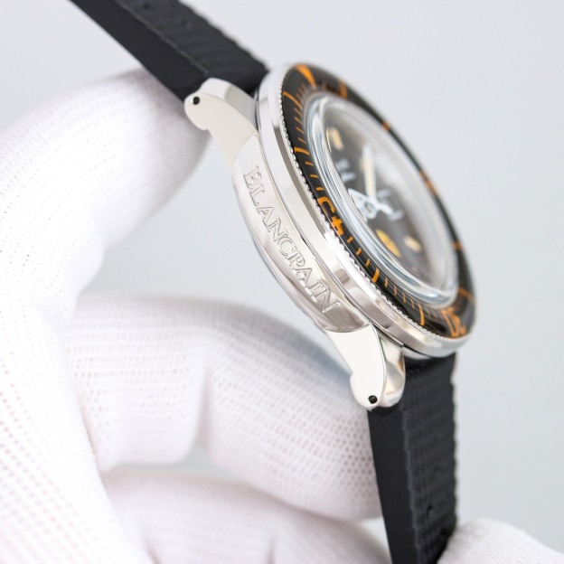 ブランパン「Blancpain」フィフティ・ファゾム バラクーダ自動巻きダイバーズウォッチ40.3mm