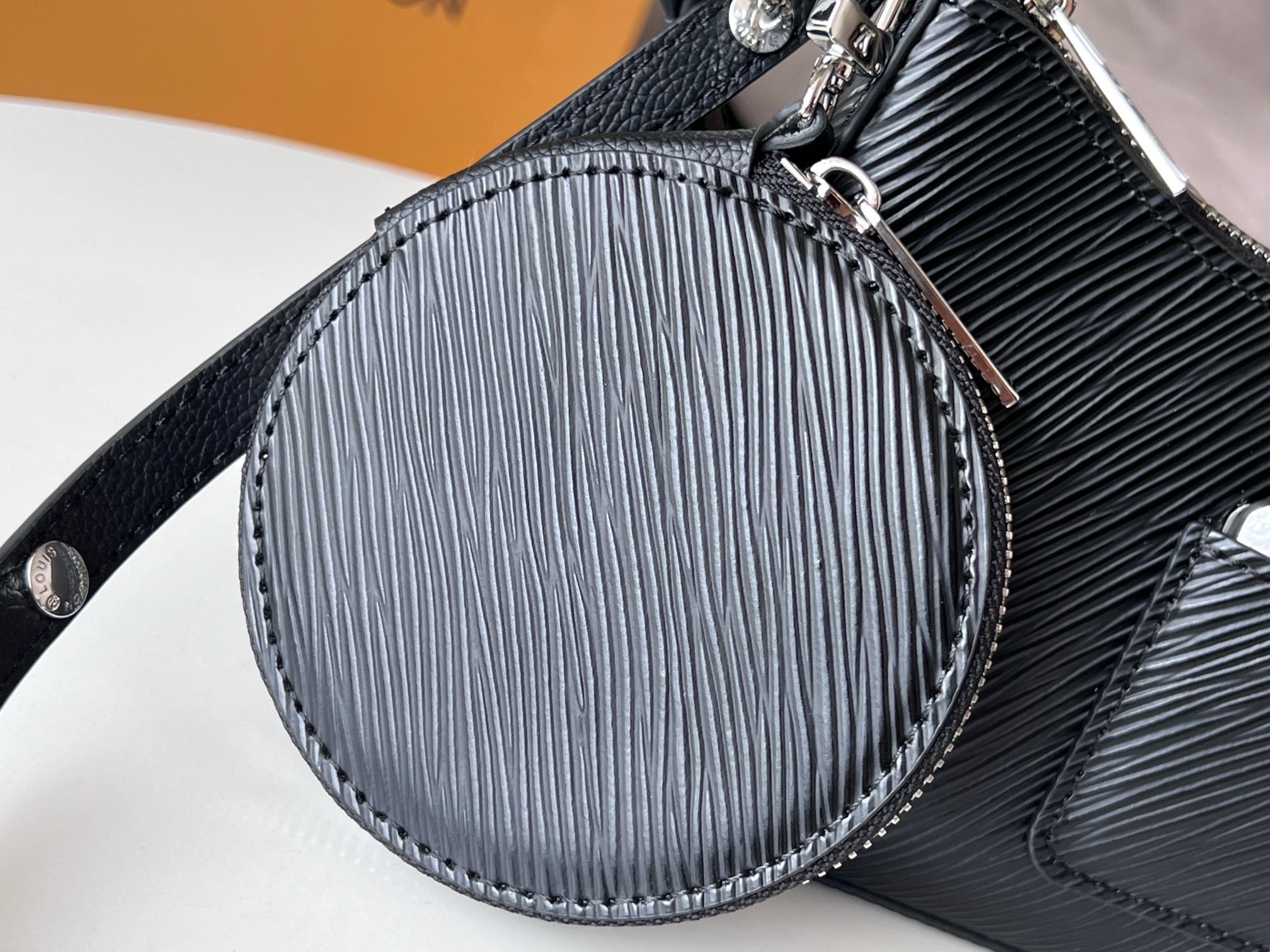 LOUIS VUITTON  Marelliniマレリーニ m20998